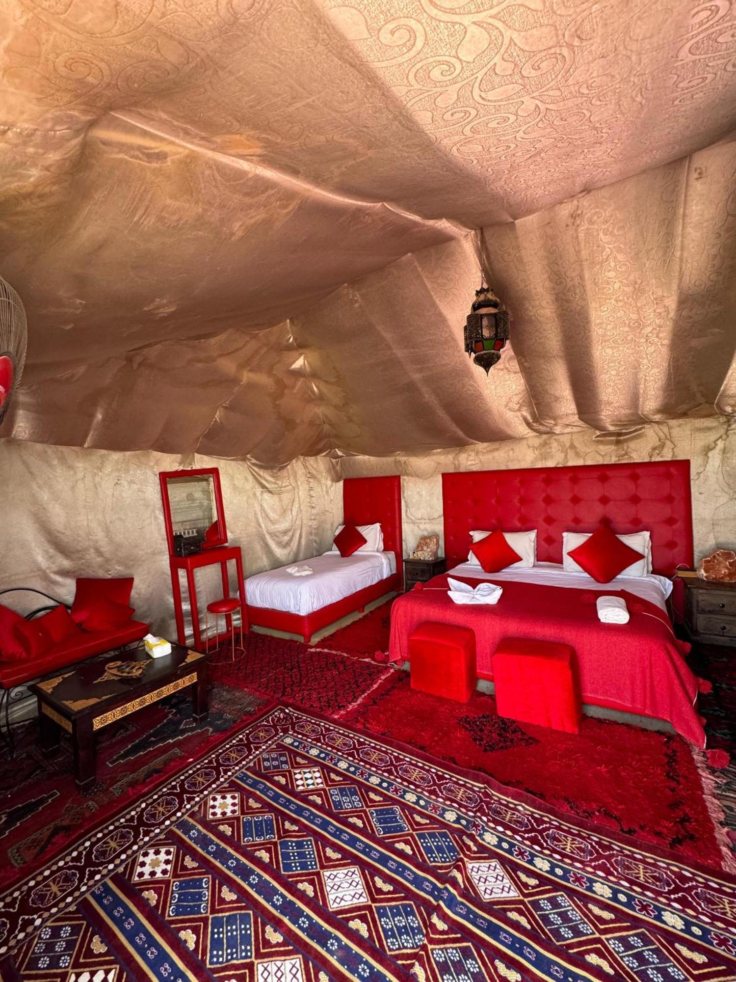 Desert Camp Camel & Sandboarding Merzouga Eksteriør bilde